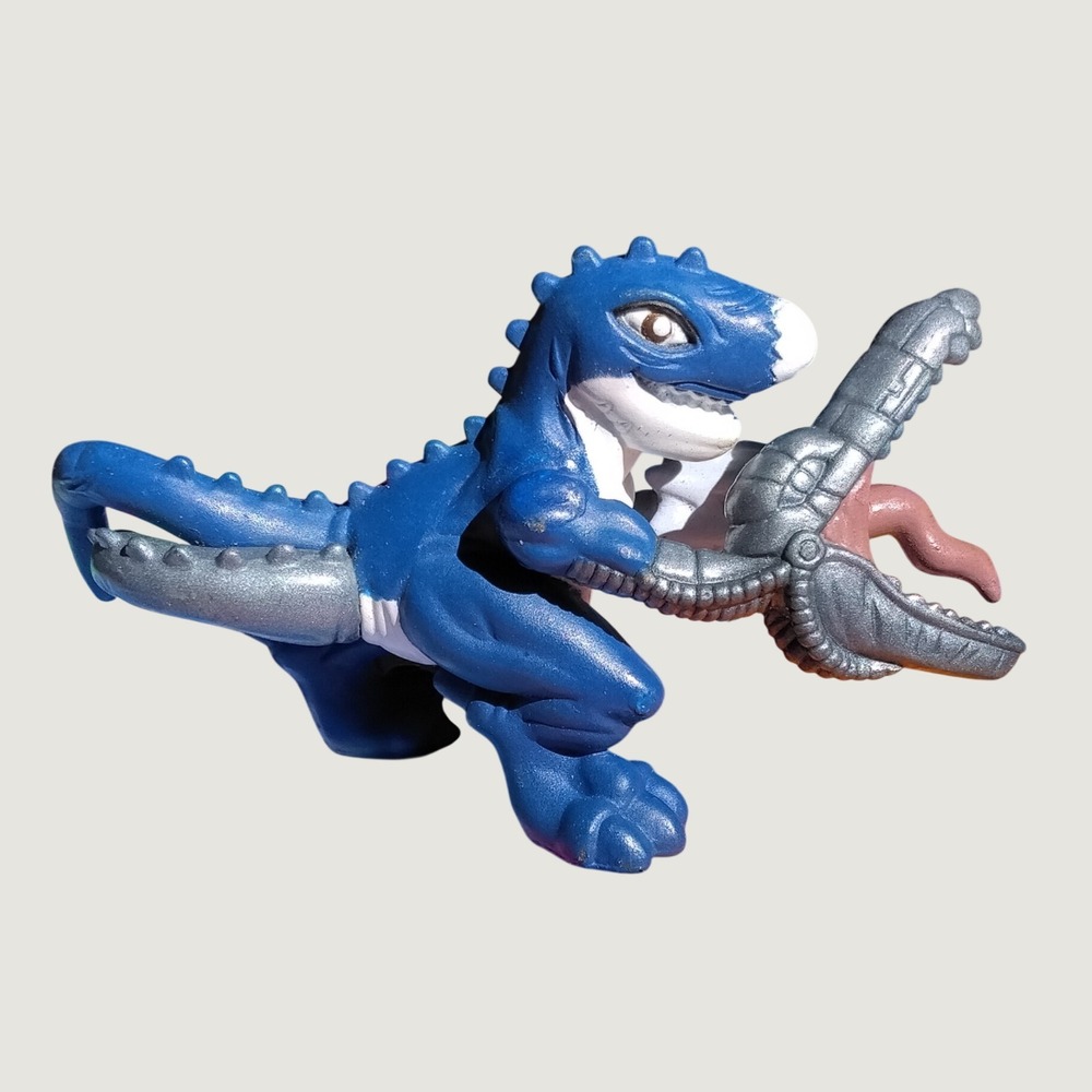 Bandai Digimon Gaossmon Mini Figure 2" Blue Silver Dinosaur Toy 2001 Vintage